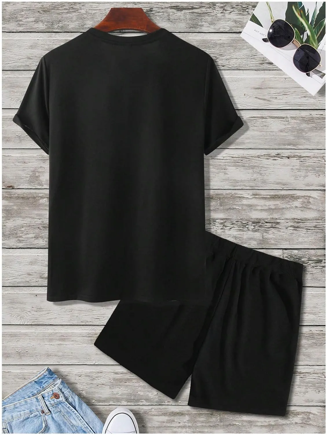 Floerns Men's Graphic Print T Shirt Drawstring Waist Shorts Set 2 Piece Outfit