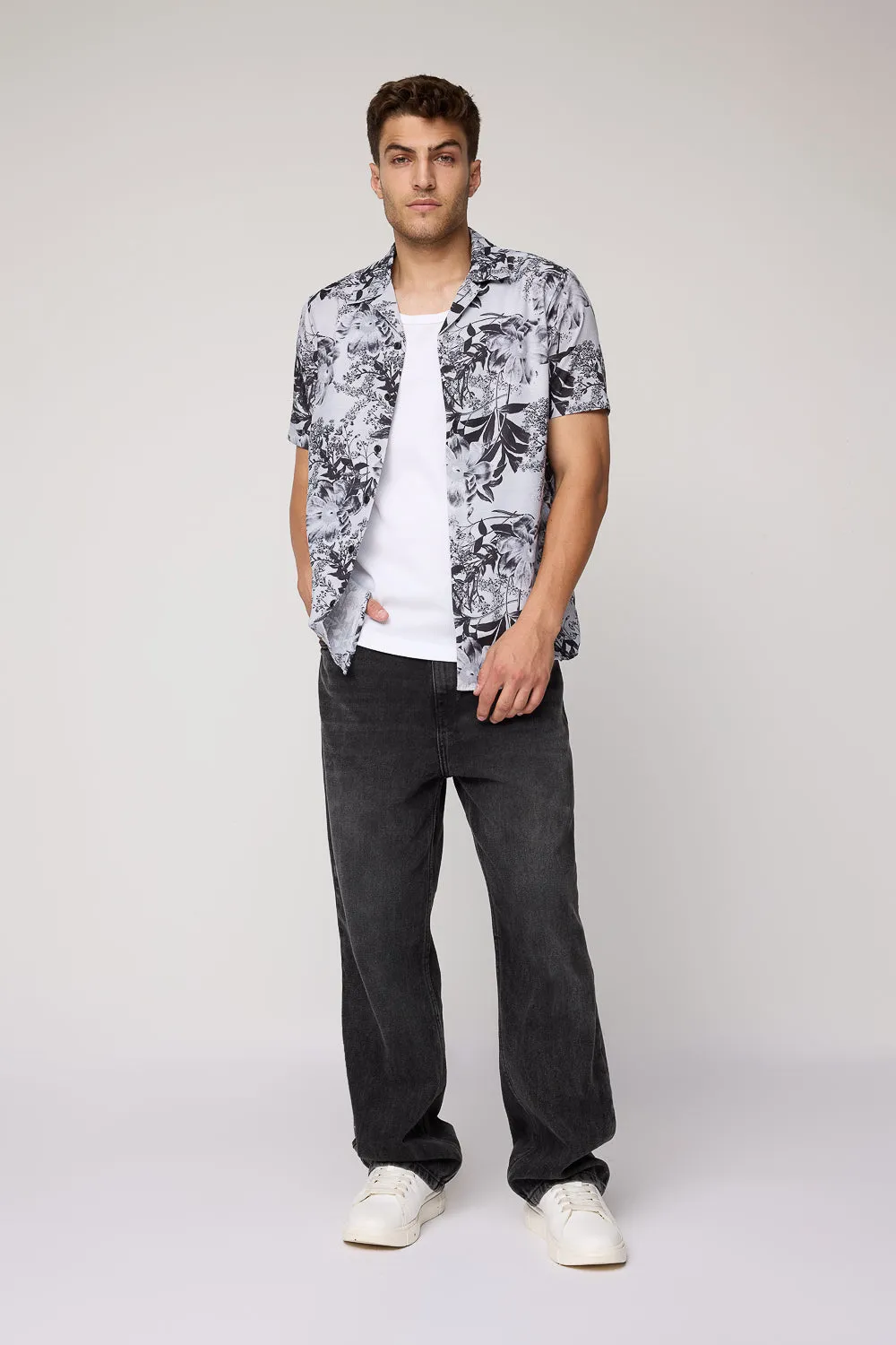 Grey Tropical Printed Men's Casual Shirt