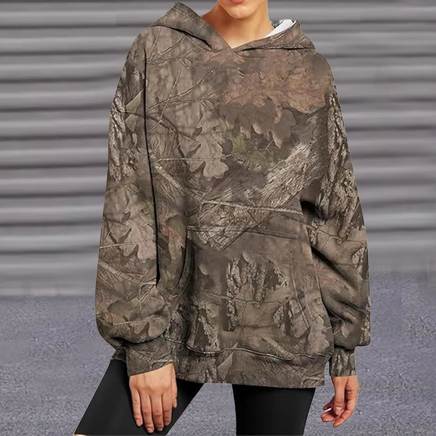 Womens Camo Hoodies Maple Leaf Print Oversized Hooded Sweatshirt Fleece Pullover Hoodies Y2K Sweatshirt with Pockets